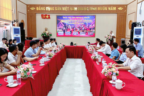ĐOÀN CÔNG TÁC XÃ KHÁNH YÊN (TỈNH LÀO CAI) THAM QUAN, HỌC TẬP KINH NGHIỆM TỔ CHỨC LỄ HỘI THEN KIN PANG TẠI XÃ KHỔNG LÀO