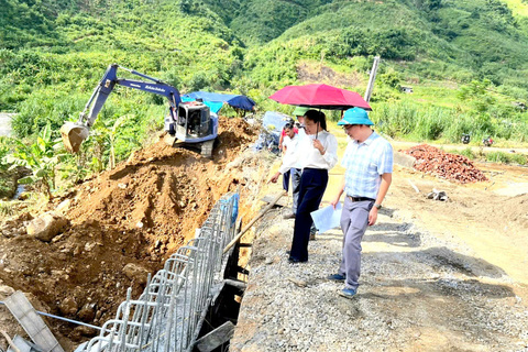 LÃNH ĐẠO XÃ KHỔNG LÀO KIỂM TRA TIẾN ĐỘ THI CÔNG MỘT SỐ CÔNG TRÌNH TRÊN ĐỊA BÀN